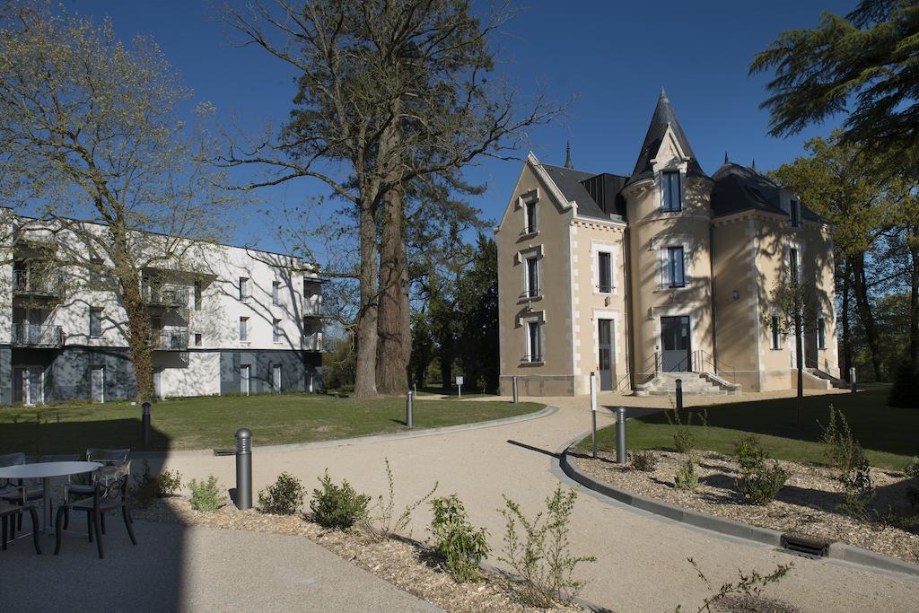 Domitys Le Château des Plans Parthenay Exterior foto