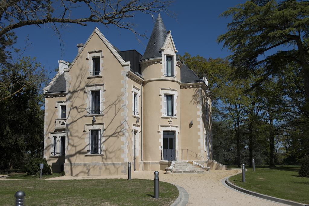 Domitys Le Château des Plans Parthenay Exterior foto